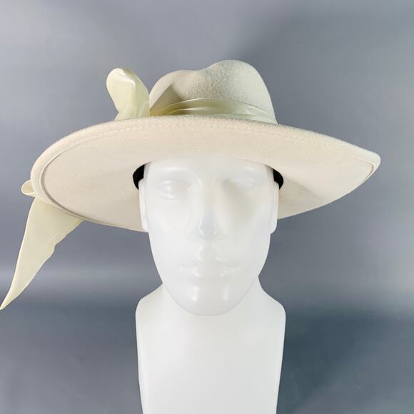 EUGENIA KIM One Size White Wool Felt Bow Trim Fedora Hat - Picture 4 of 9